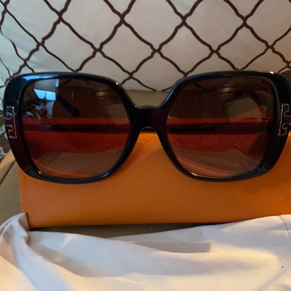 Tory Burch squared oversized sunglasses